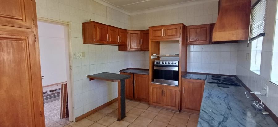 To Let 4 Bedroom Property for Rent in Hospitaalheuwel Free State